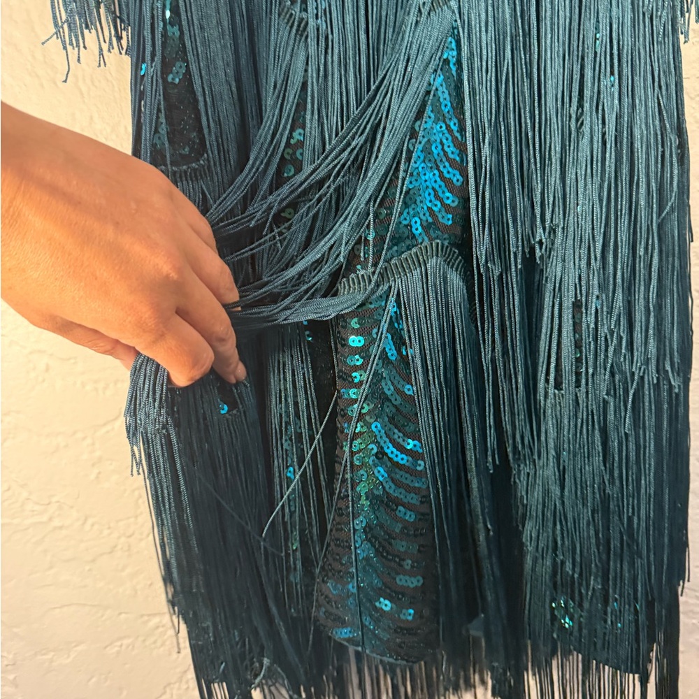 Lulu's Get in the Groove Emerald Green Sequin Fringe Bodycon Dress Size Medium - Picture 11 of 11